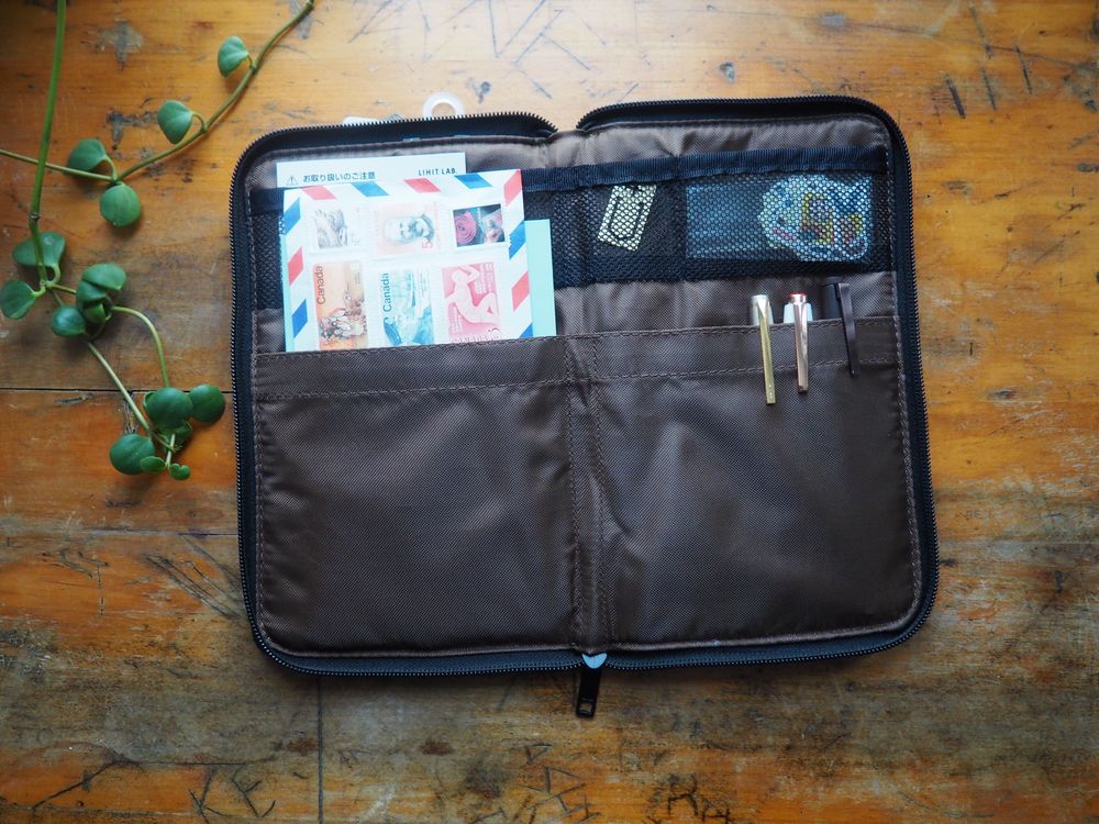 Lihit Lab Pen Case [Flattype] Wide Green (A76536) Wonder Pens