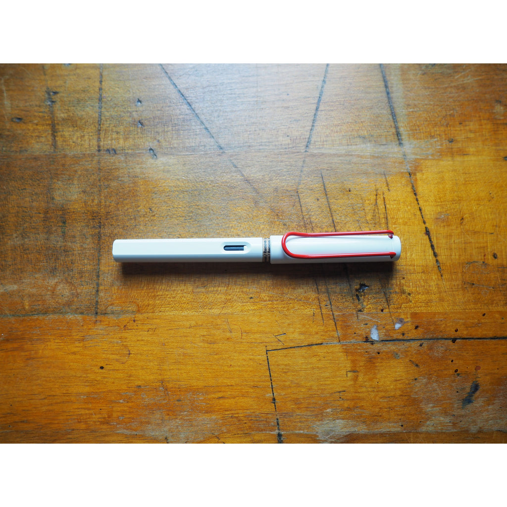 Lamy Safari Fountain Pen - Special Edition - White with Red Clip