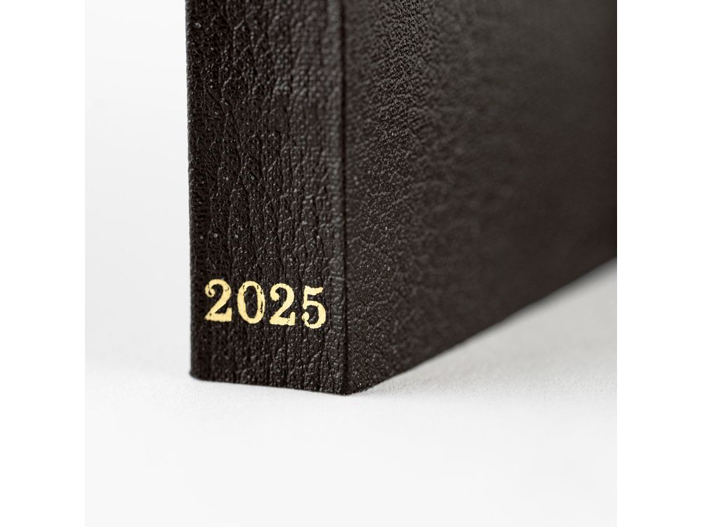 Hobonichi 2025 - English Planner Book - A6 Techo