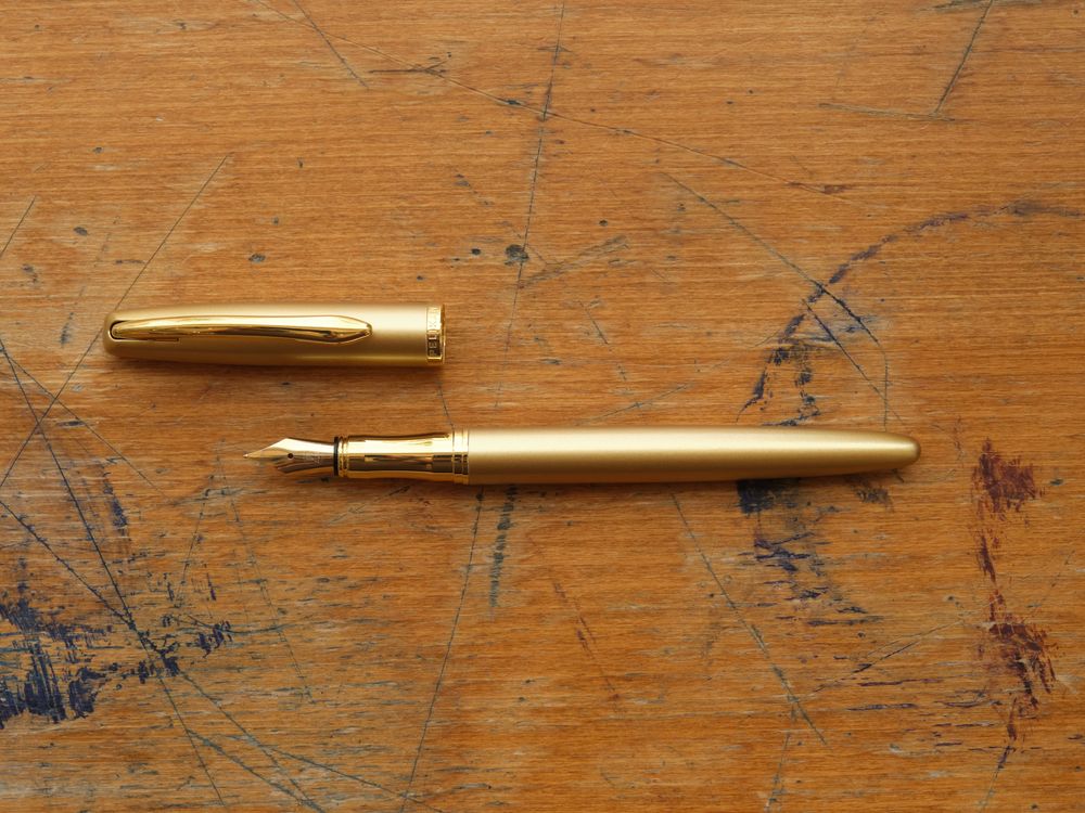Pelikan Jazz Fountain Pen - Gold