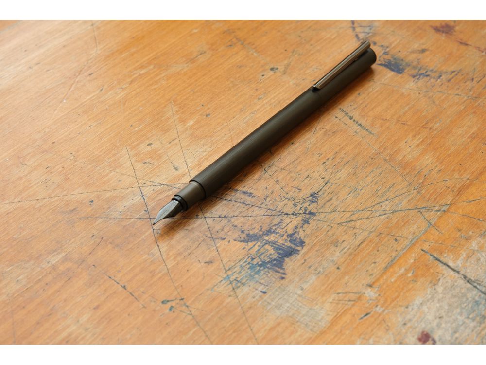 Faber Castell Neo-Slim Fountain Pen - Gun Metal