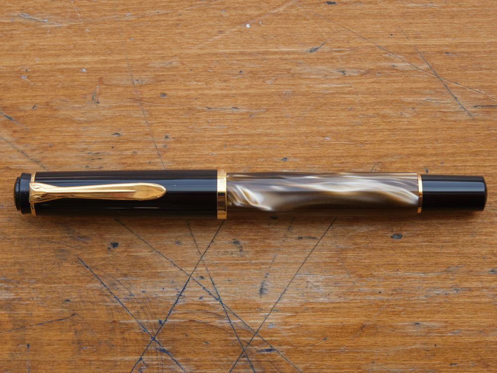 Pelikan M200 Fountain Pen - Brown-Marbled