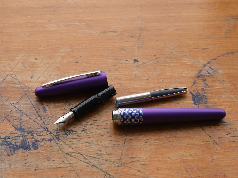 Pilot Metropolitan - Retro Pop - Purple