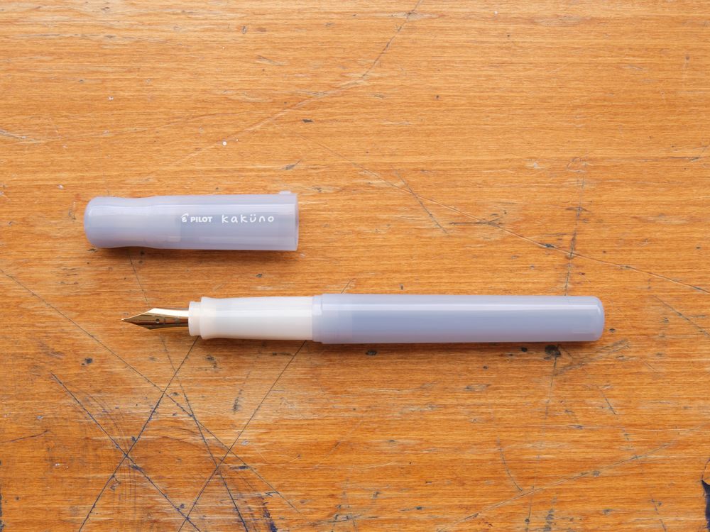 Pilot Fountain Pen - Kakuno Madoromi - Drowsy Blue