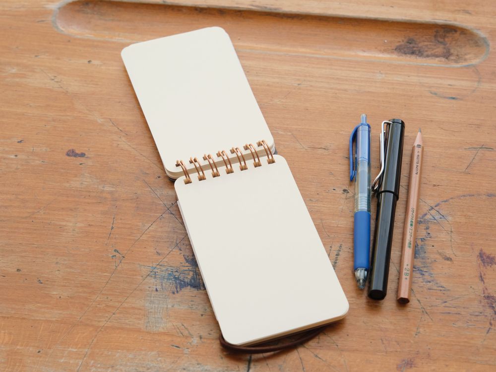 Midori Grain Ring Memo - Dark Brown