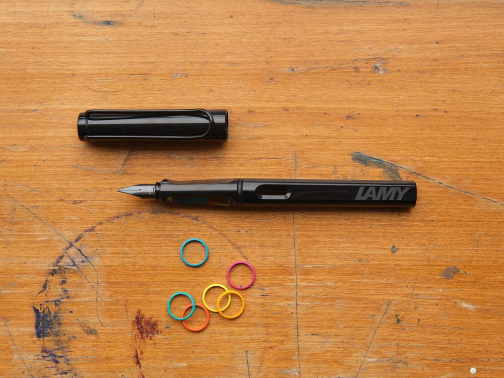 Lamy Safari Multicolor Ring Fountain Pen Set - Black