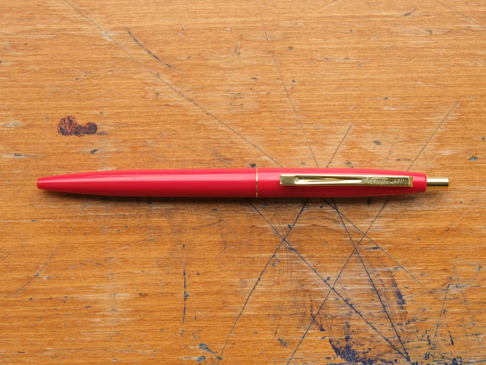 BIC - Ballpoint Pen - 0.5mm -Red