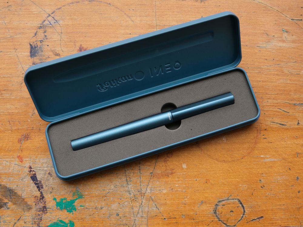 Pelikan Ineo Fountain Pen - Ocean Blue