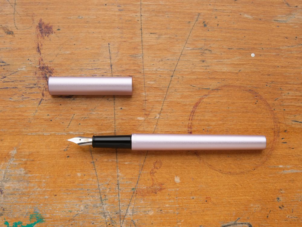 Pelikan Ineo Fountain Pen - Lavender Scent