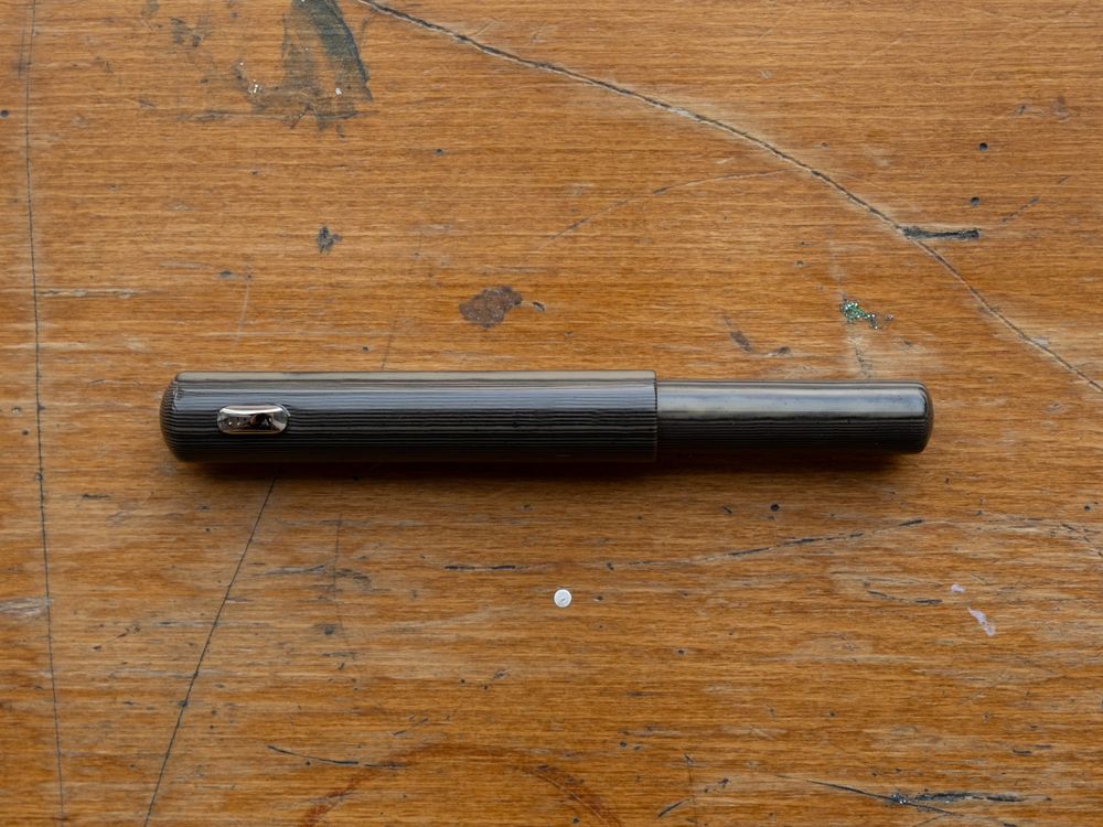 Fine Writing International Fountain Pen - Pencket - Biotite