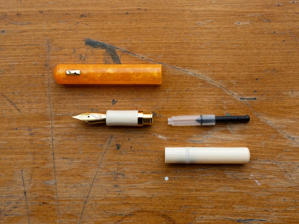 Fine Writing International Fountain Pen - Pencket - Amber