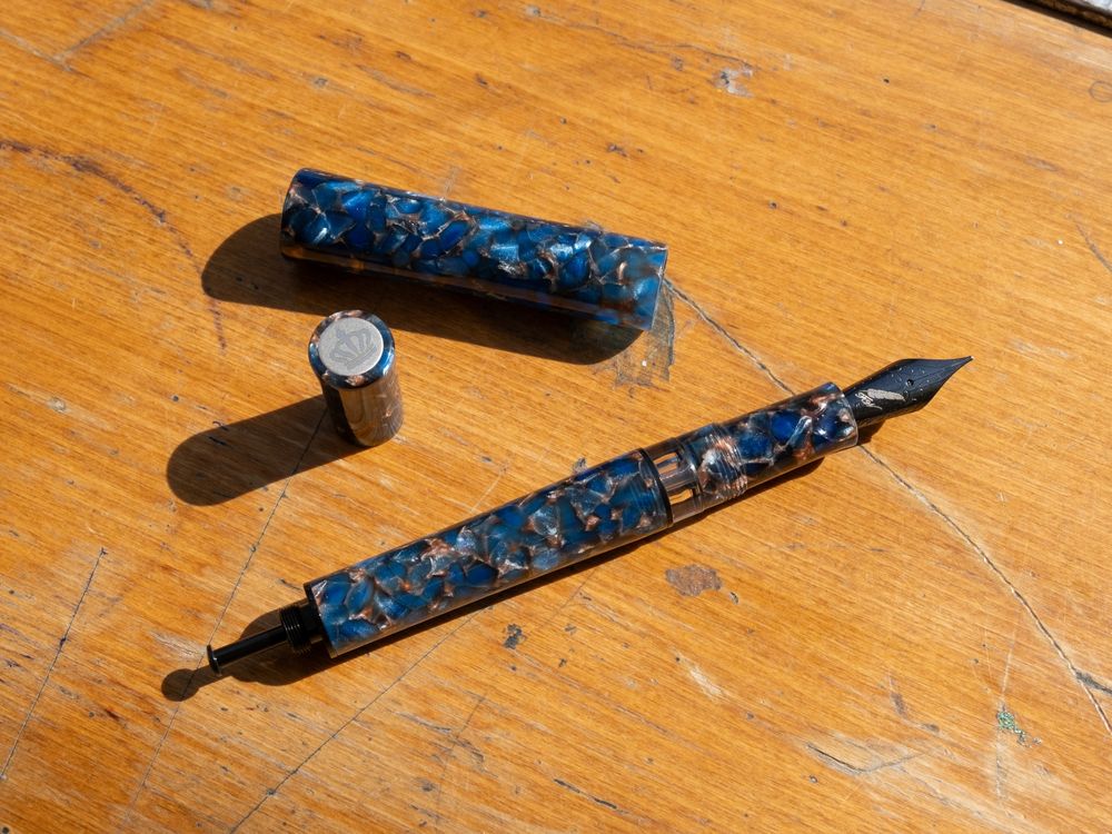 Fine Writing International Fountain Pen - Scepter - Blue