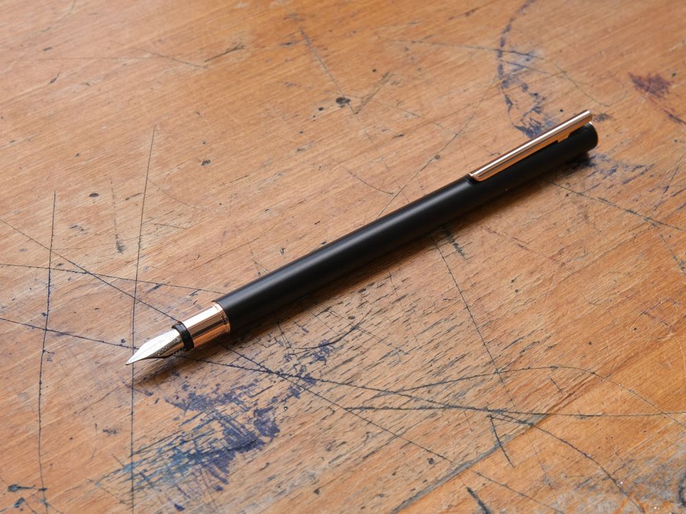 Faber Castell Neo-Slim Fountain Pen - Black Matt - Rose Gold