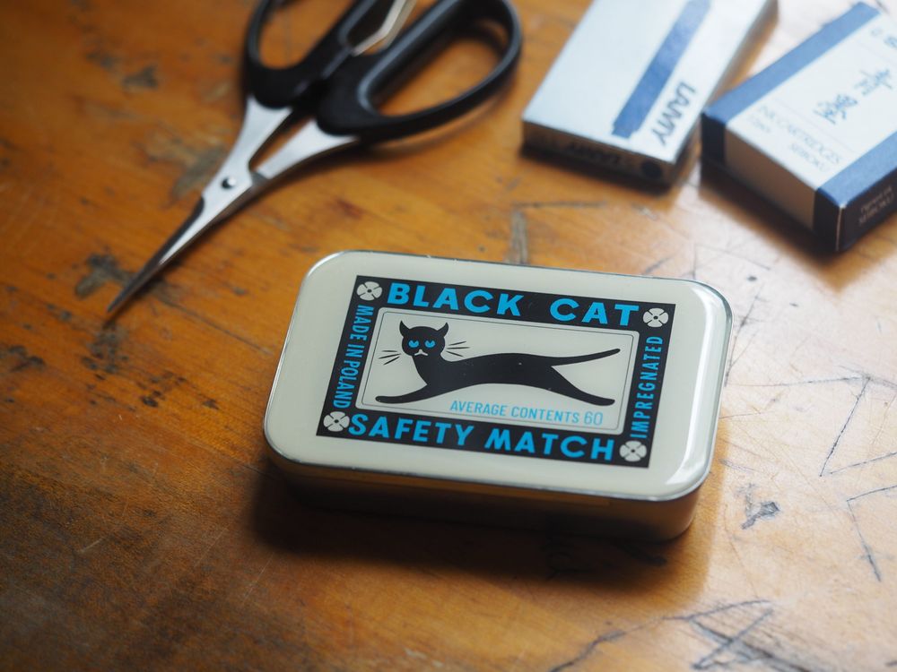 zig zag cigarette roller machine Zig Zag TIN Automatic Cigarette Tobacco Rolling Machine Box Zig Zag Roller Roll zig zag cigarette roller machine Zig Zag TIN Automatic Cigarette Tobacco Rolling Machine Box Zig Zag Roller Roll