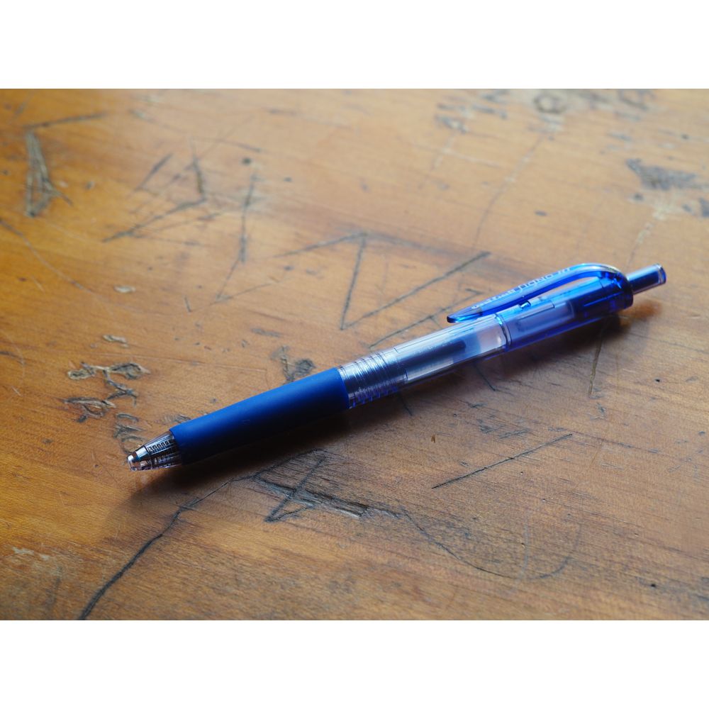 Uni-ball Signo RT Ballpoint Pen (0.38mm) - Blue