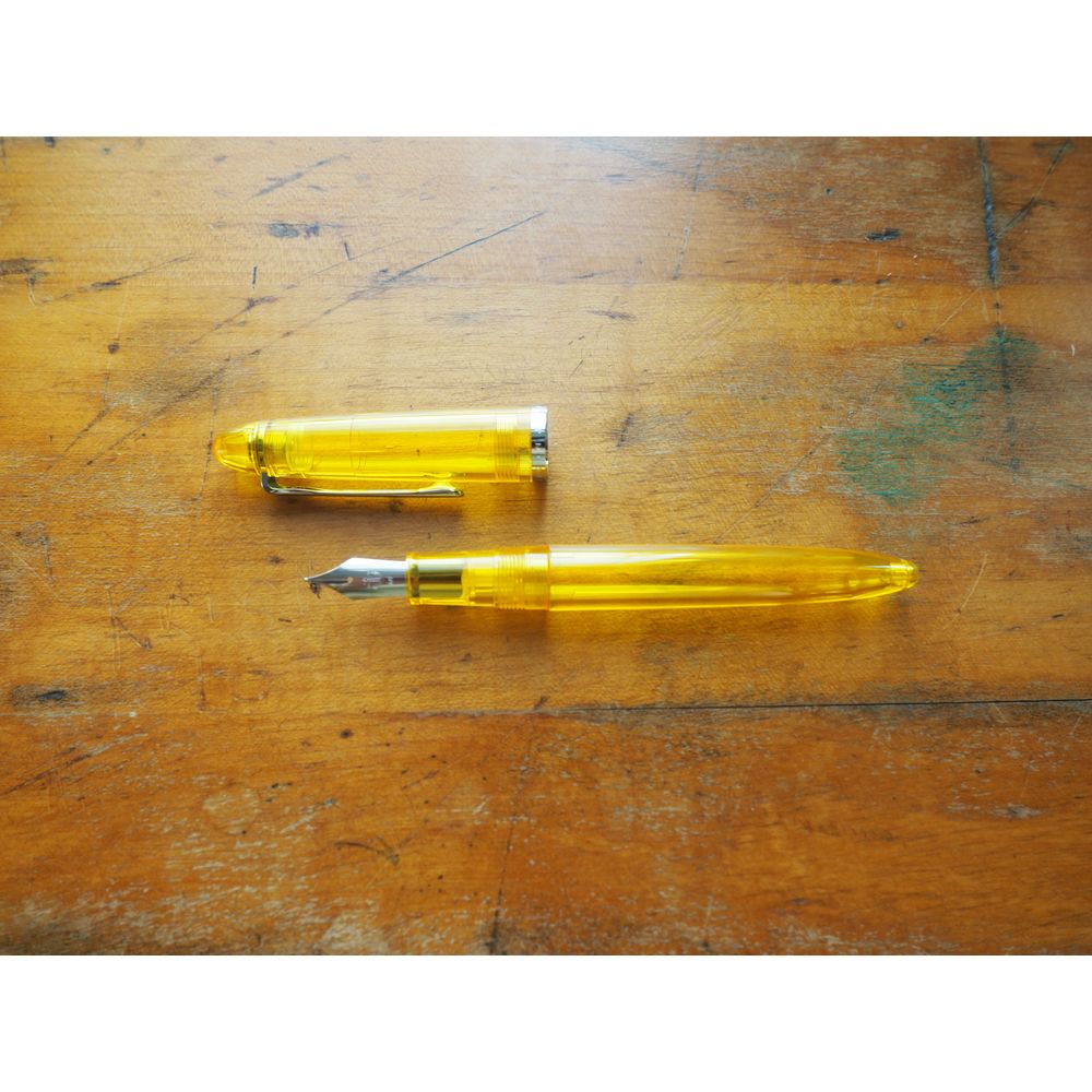 Sailor Compass 1911 Fountain Pen (Steel Nib) - Transparent Yellow