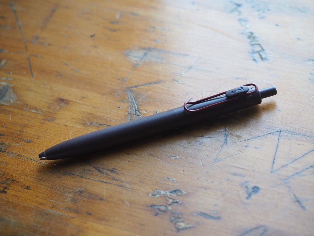 Uni-ball One Gel Pen - 0.38mm - Cocoa Brown