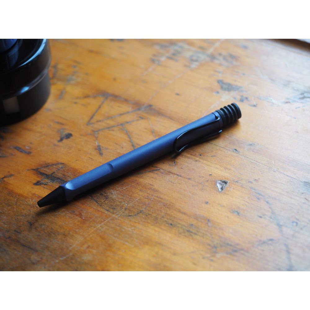 Lamy Safari BALLPOINT Pen - 2024 Special Edition - Kewi Pink Cliff Matt