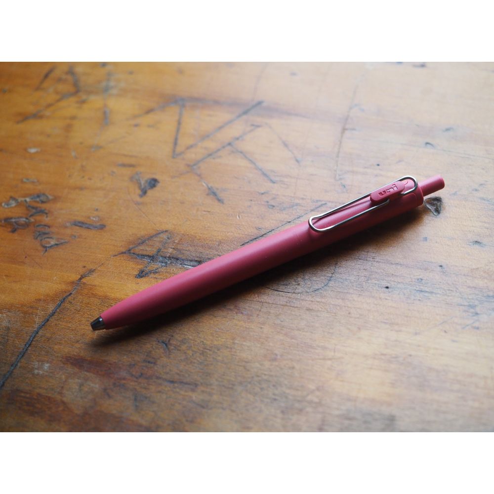 Uni-ball One F (0.5mm) - Red
