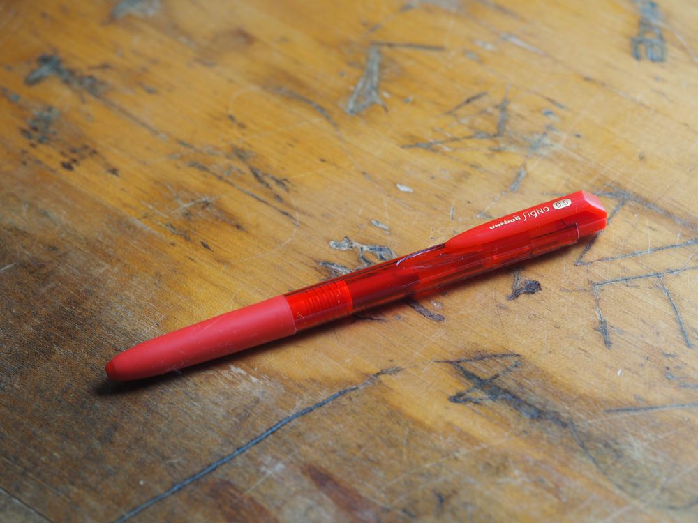 Uni-ball Signo Knock Gel Pen (0.5mm) - Red
