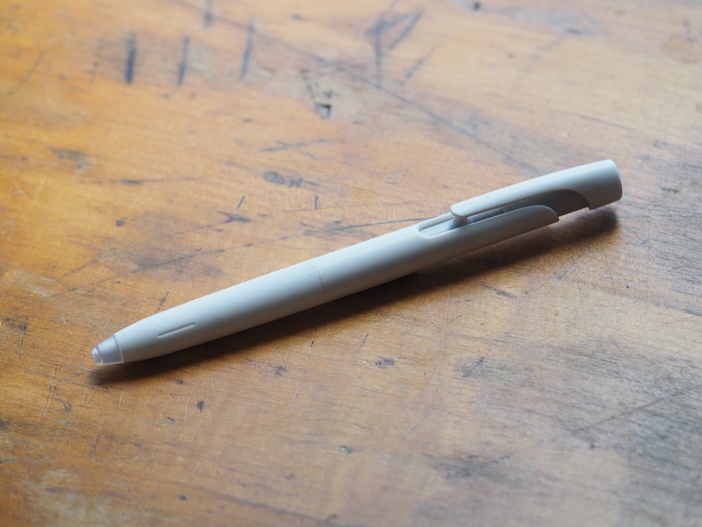 Zebra - Blen Emulsion Ballpoint Pen 0.5 - White Body Black Ink (BAS88-W)