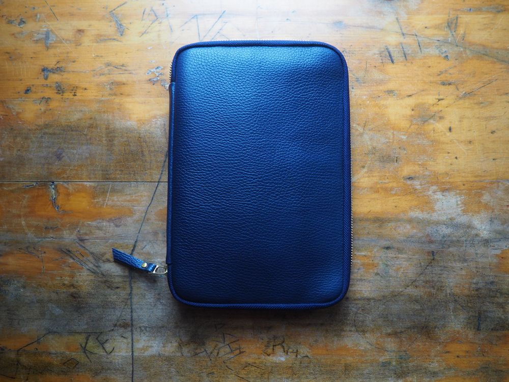 Kyoku Haku - Leather Zippered 10 Pen Case - Blue