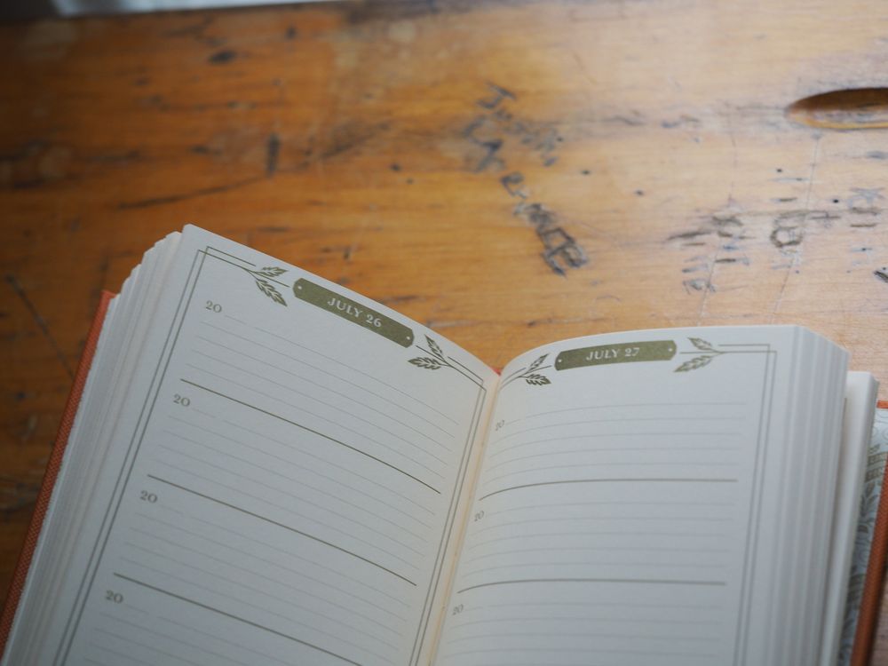 Gilded One Line a Day (5 Year Diary Book)