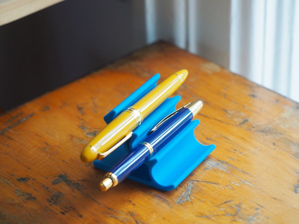 Desk Pen Stand for 3 - Blue