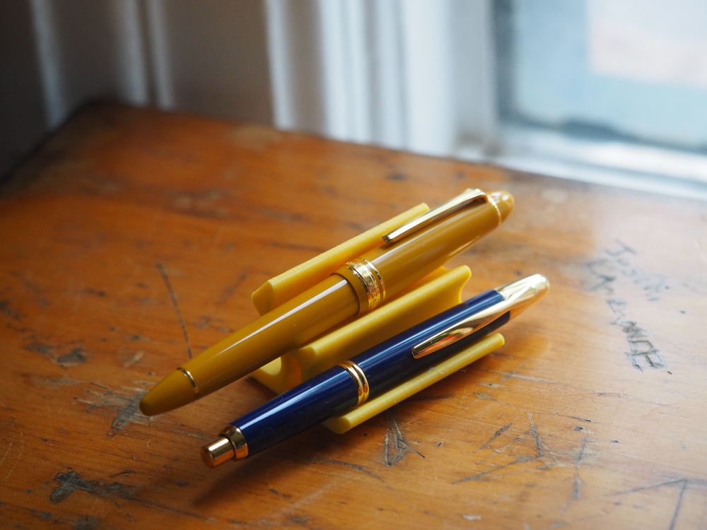 Desk Pen Stand for 2 - Yellow