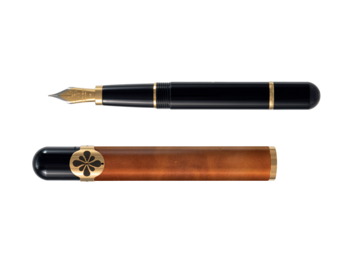 Diplomat Fountain Pen - Limited Edition - XO Camel Leather