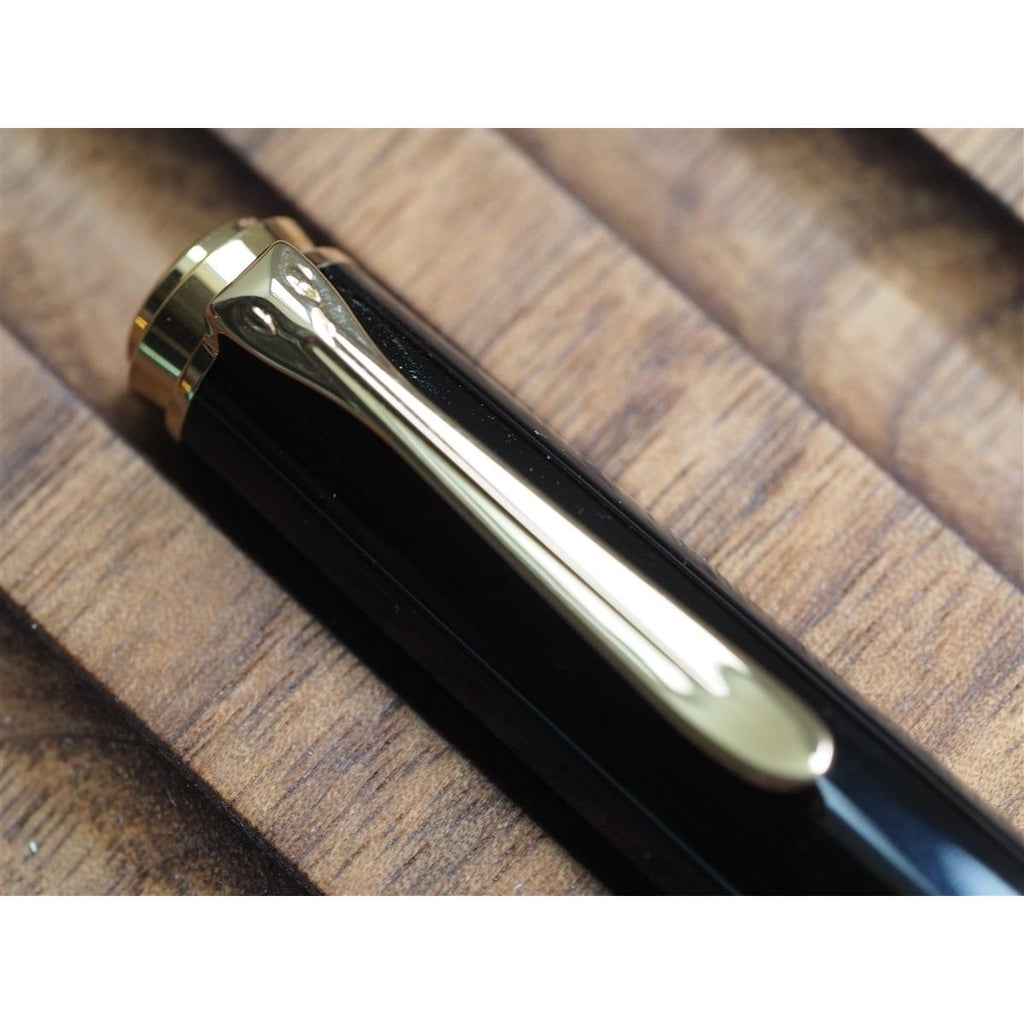 Pelikan Souveran M400 Fountain Pen- Black Green