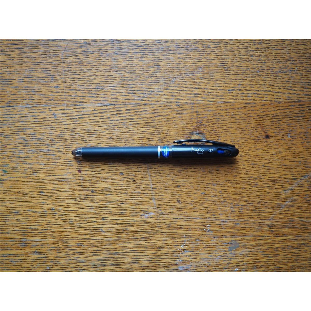 Pentel Tradio 0.7 Gel Pen - Black Body with Blue Ink