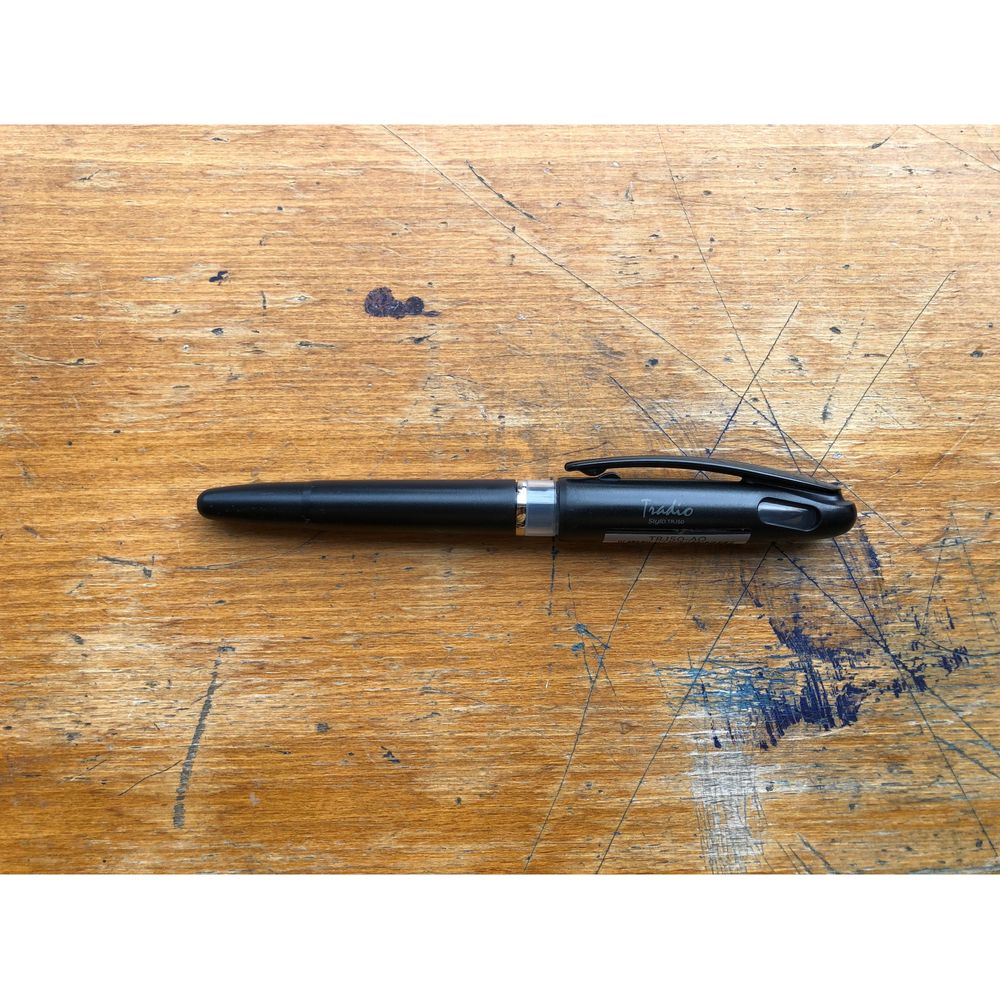 Pentel Tradio Stylo (Fountain Pen Style Pen) - Black