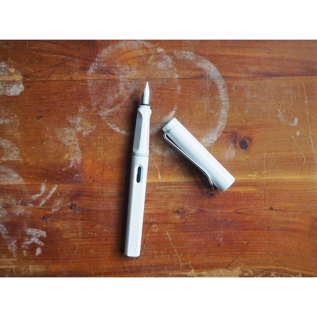 Lamy Safari Fountain Pen - White