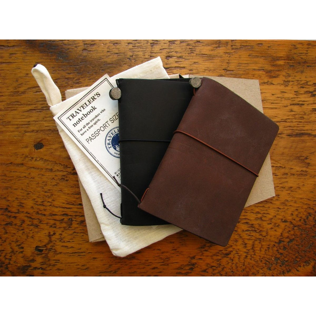Traveler's Notebook Passport Size - Black Leather