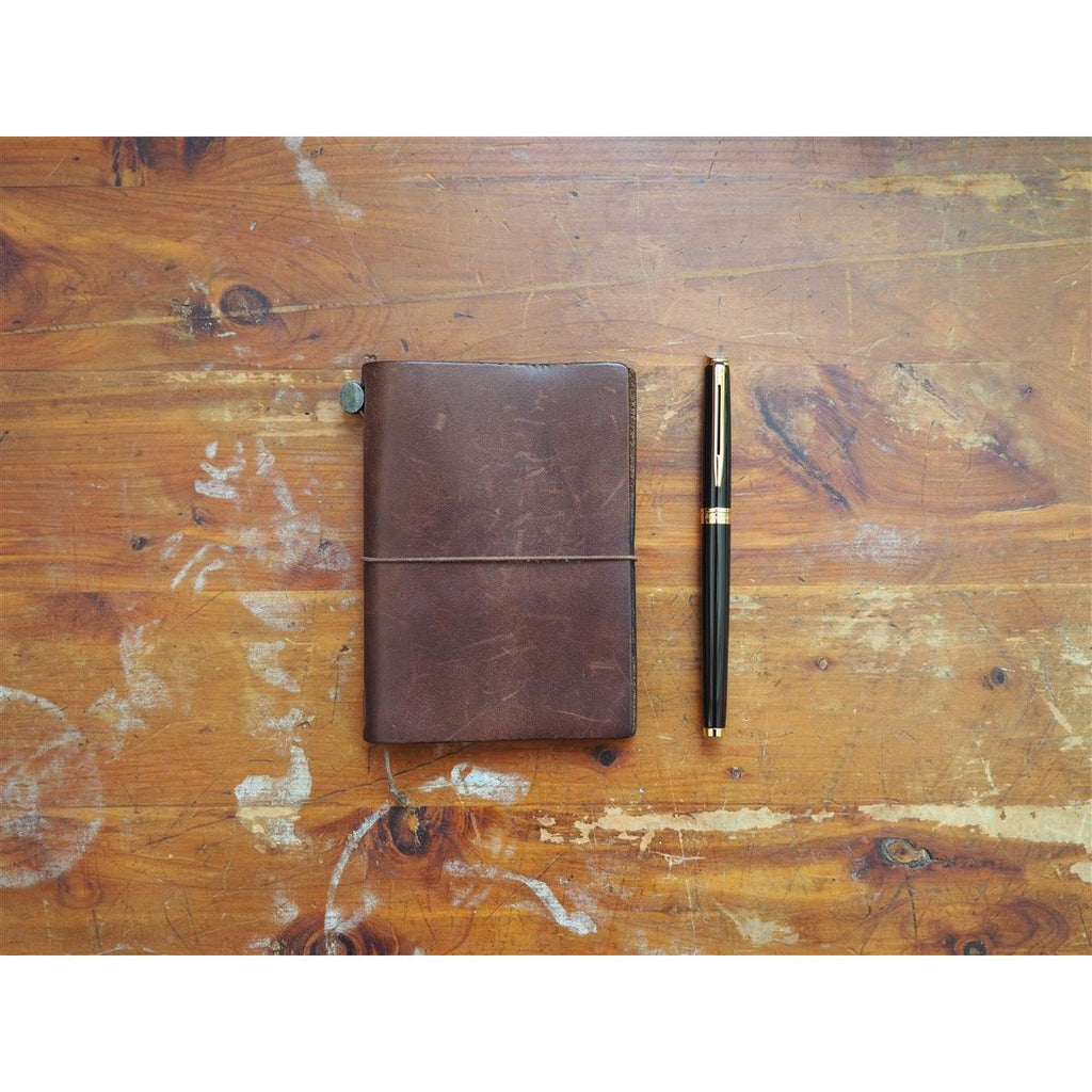 Traveler's Notebook Passport Size - Brown Leather