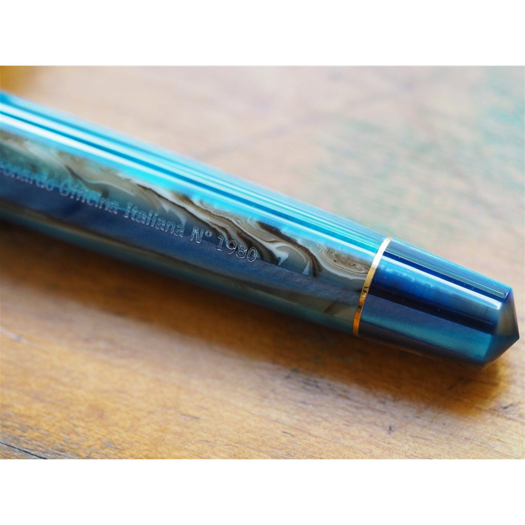 <center>Leonardo Momento Zero Fountain Pen - Blue Hawaii Resin - Gold Trim</center>