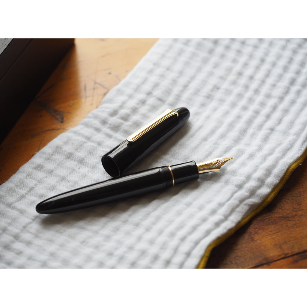 Sailor King of Pens Fountain Pen - Color Urushi - Black