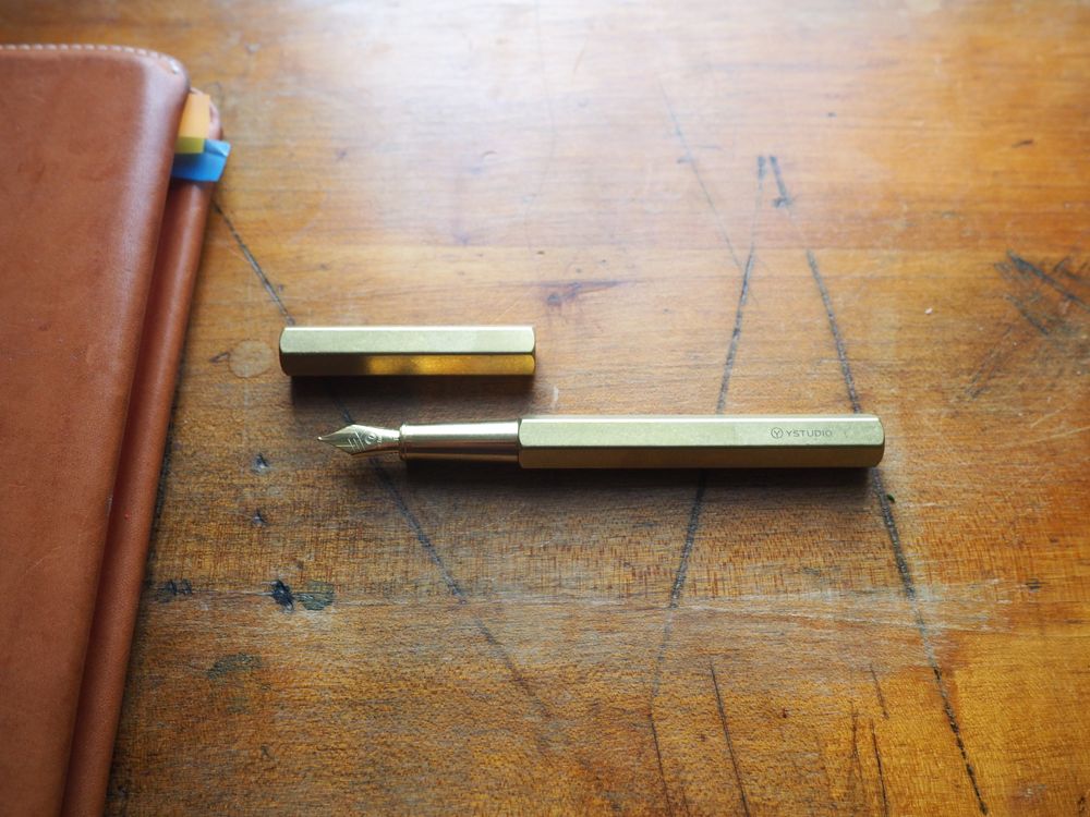 Penna stilografica classica (pennino rosso-M Penna stilografica classica (pennino rosso-M