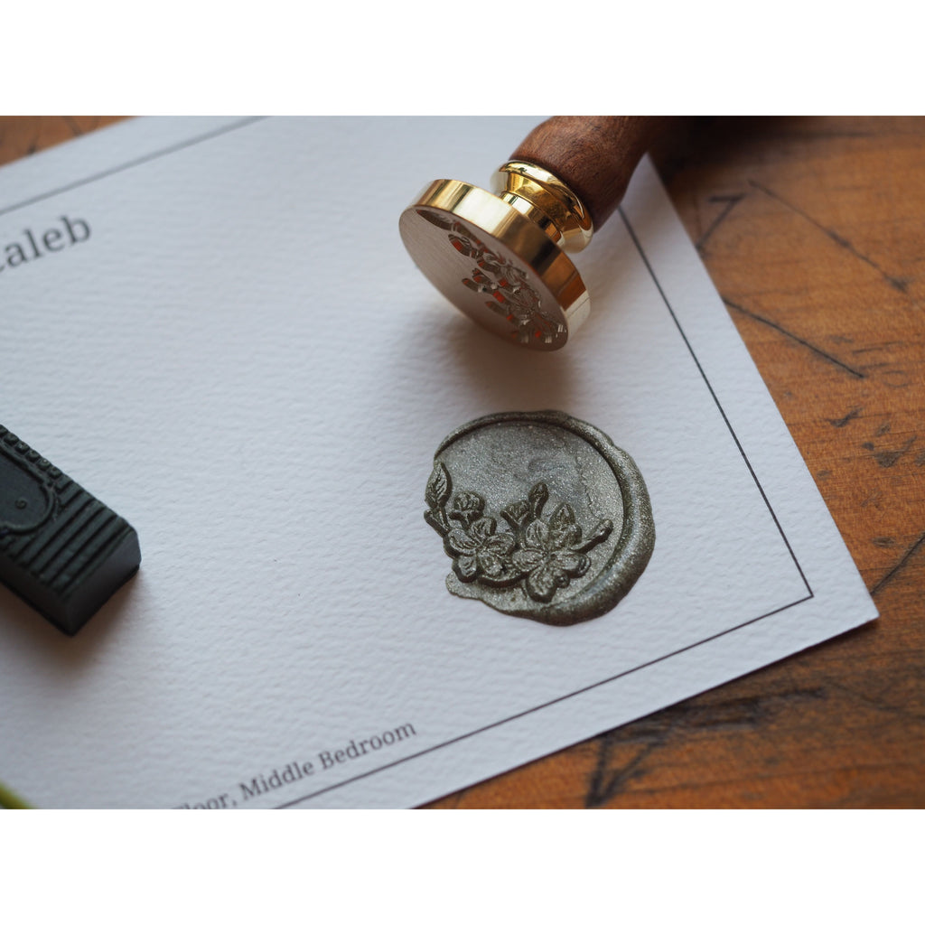 Backtozero Brass Seal with Handle - Apple Blossom