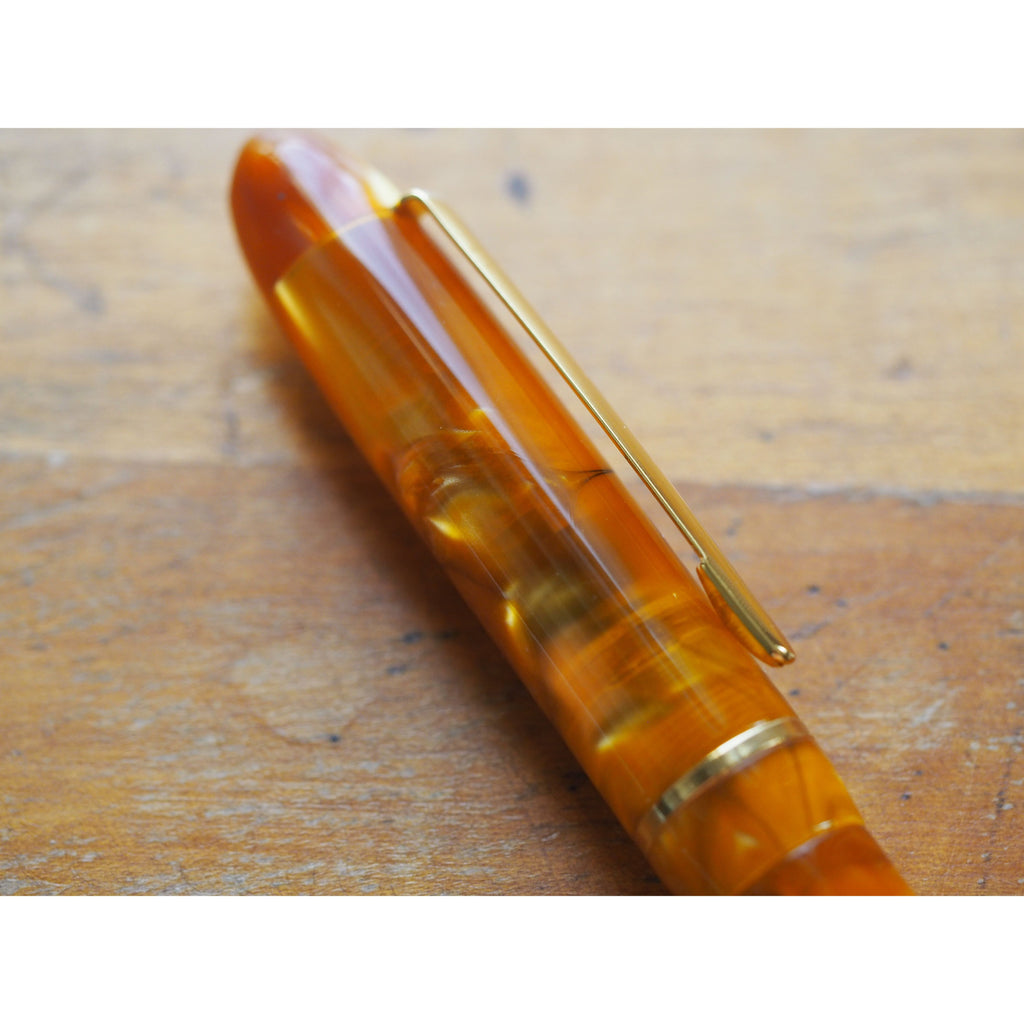 Edison Pen Co. Fountain Pen - Menlo Sweet Honey
