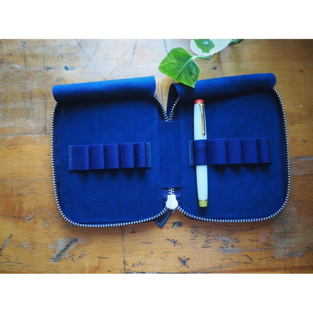 Galen Leather - Leather Zippered 10 Slots Pen Case - Crazy Horse Navy Blue