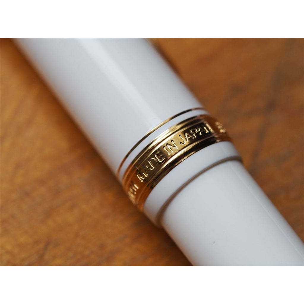 Platinum 3776 Century - Chenonceau White with Gold Trim